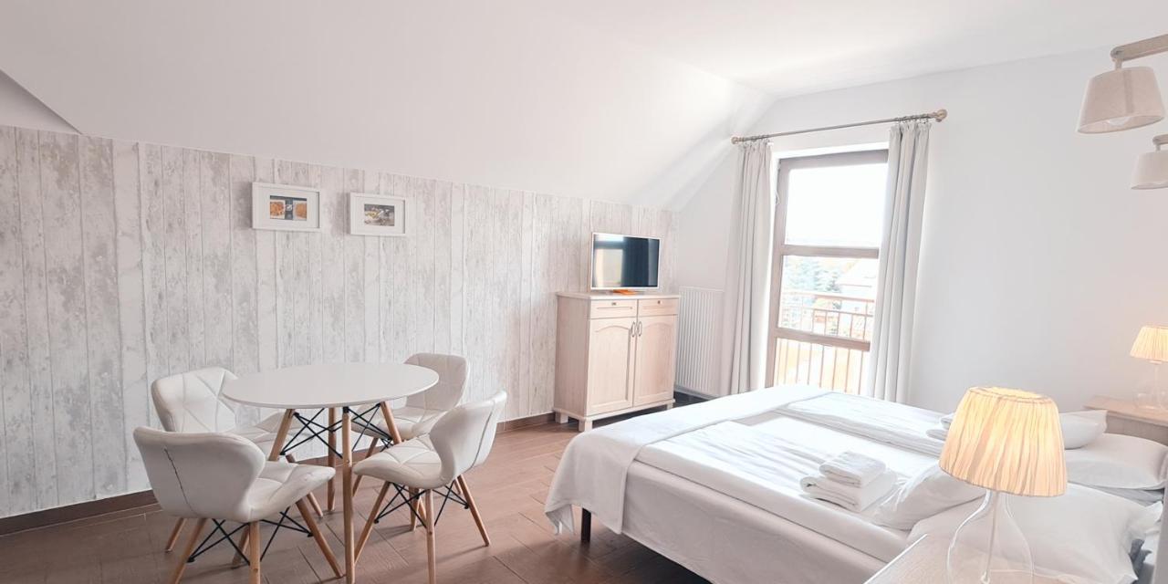 Apartamenty Sasinowka Eksteriør bilde